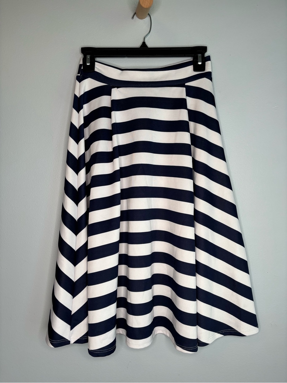SILHOUETTE NYC SKIRT